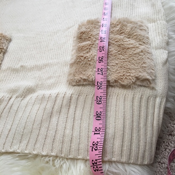 🌸Make an offer!🌸 furry pocket turtleneck sweater - Picture 5 of 8